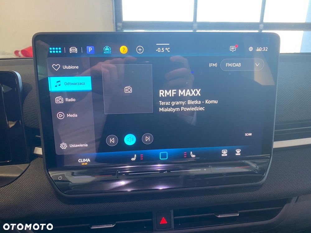 Volkswagen T-Roc - 10