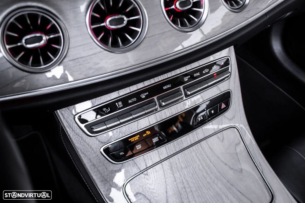 Mercedes-Benz E 200 Aut. - 26