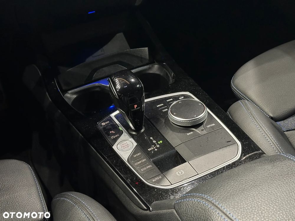 BMW Seria 2 218i M Sport - 17