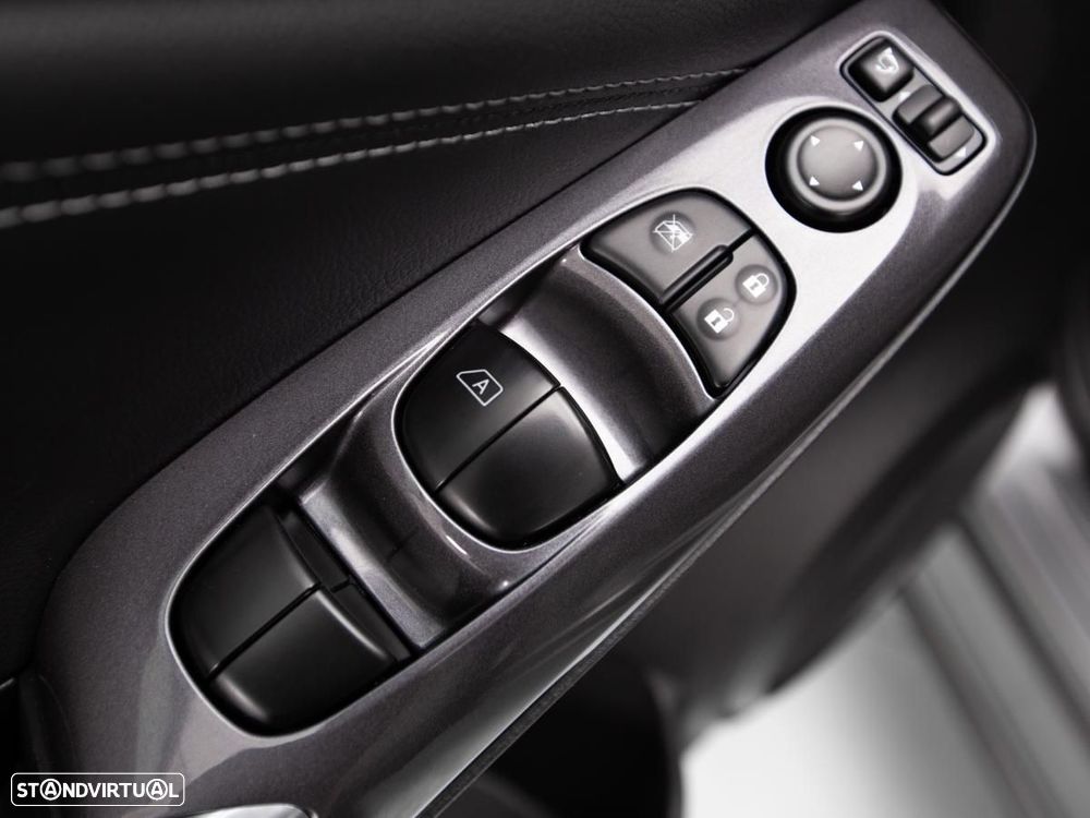 Nissan Juke 1.0 DIG-T N-Connecta DCT - 13