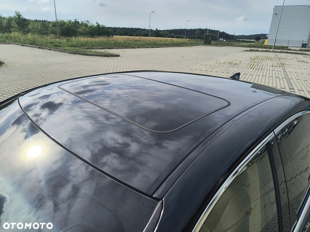 Lexus ES 300h Business Edition + - 9