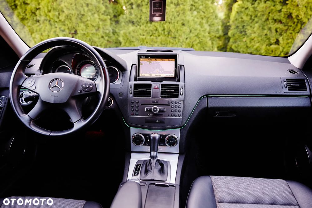 Mercedes-Benz Klasa C 220 CDI 7G-TRONIC Avantgarde Edition - 26