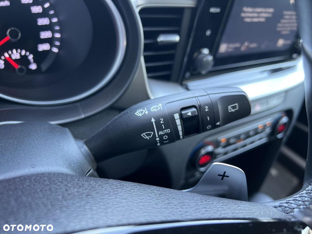 Kia XCeed - 12