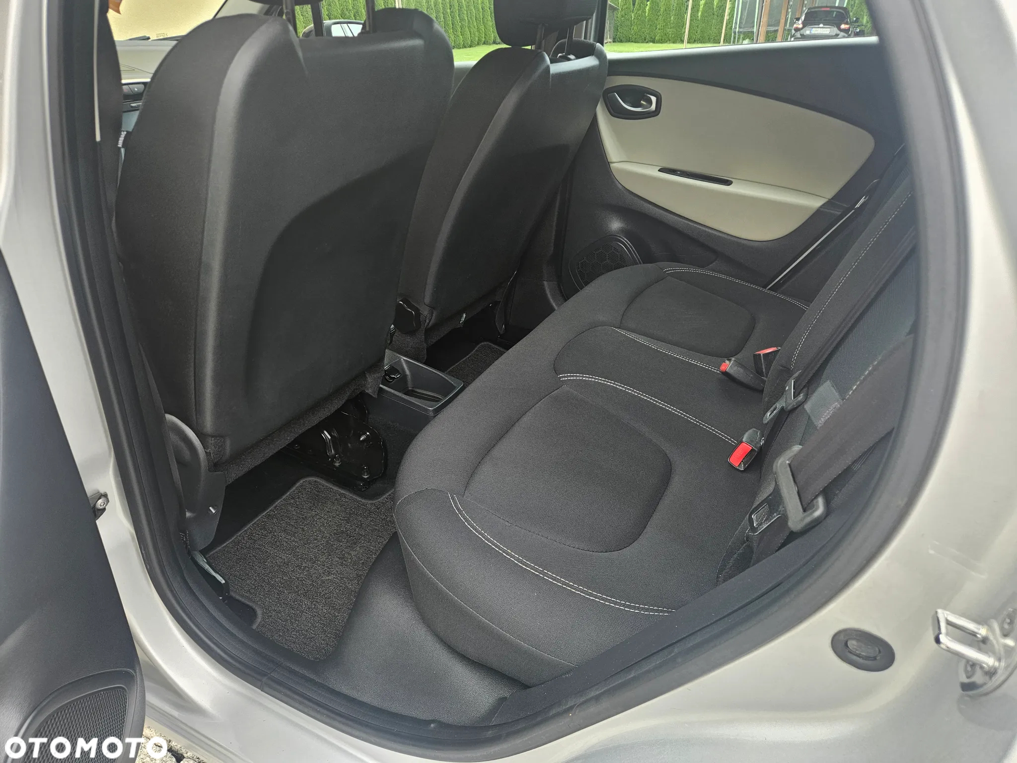 Renault Captur (ENERGY) TCe 90 BOSE EDITION - 6
