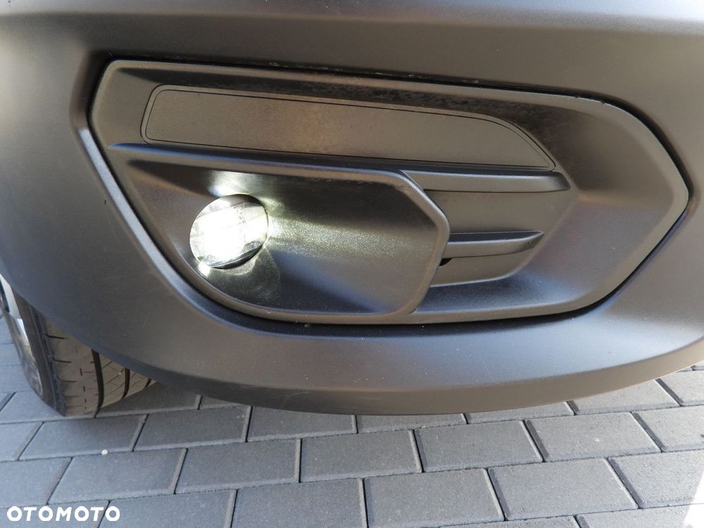 Iveco DAILY 35S16 CONNECT KONTENER WINDA 8 PALET TEMPOMAT NAWIGACJA LEDY AUTOMAT HI-MATIC KLIMATYZACJA  160KM - 21