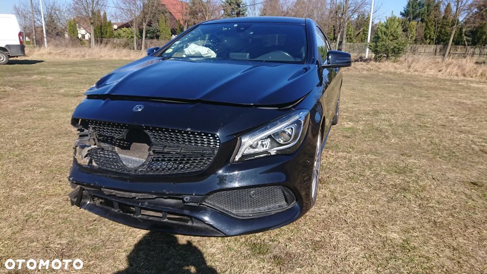 Mercedes-Benz CLA - 32