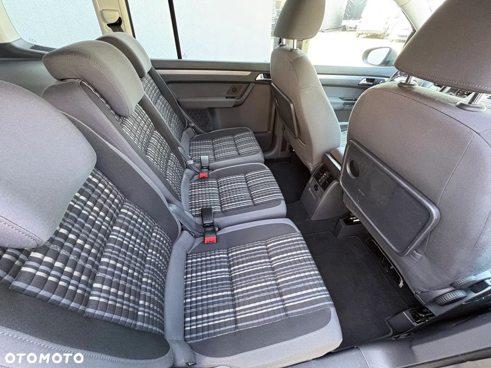 Volkswagen Touran 1.6 TDI DPF Cross - 10