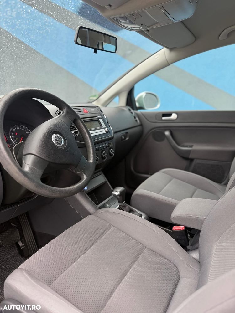Volkswagen Golf - 4