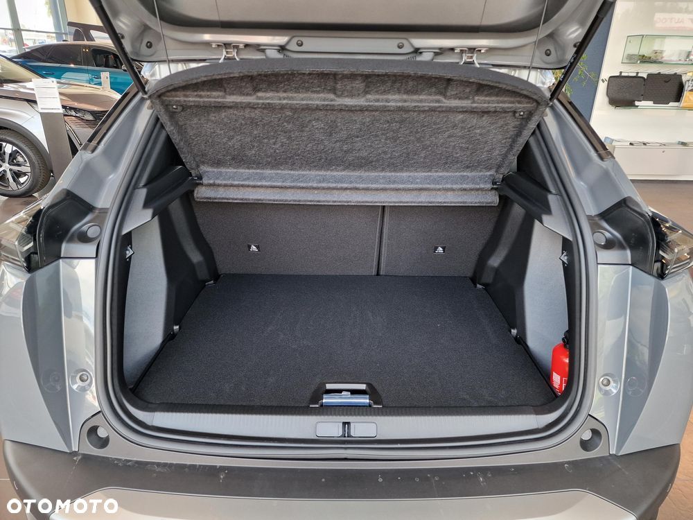 Peugeot 2008 PureTech 130 Allure S&S EAT8 - 7