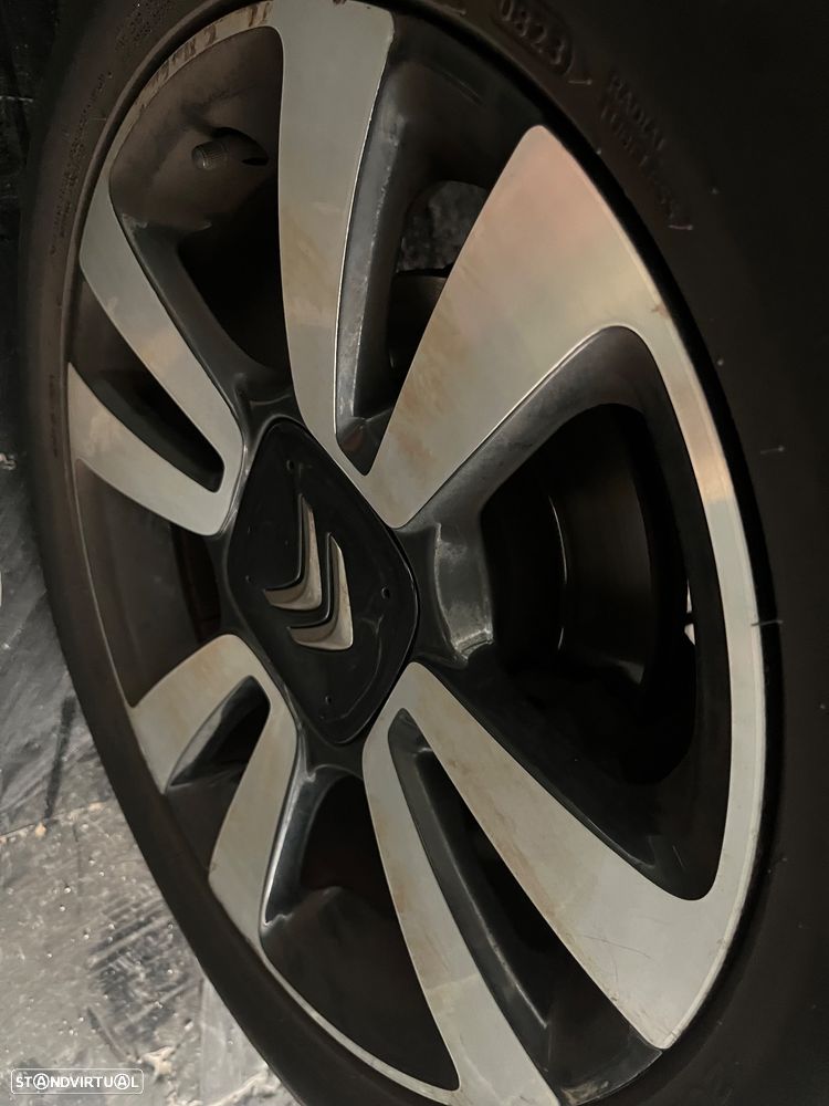 Citroën C3 1.2 PureTech Shine - 8