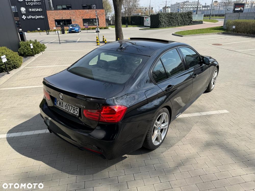 BMW Seria 3 328i xDrive - 11