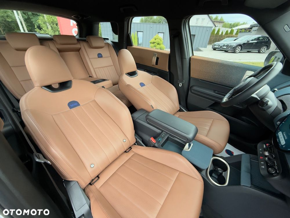 MINI Countryman C mHEV Linia Essential - 24