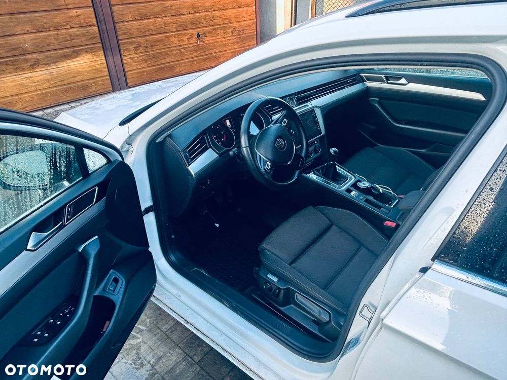 Volkswagen Passat 2.0 TDI SCR Highline - 7