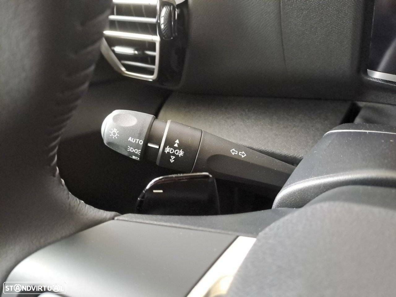 Citroën C4 X 1.2 PureTech Plus EAT8 - 14