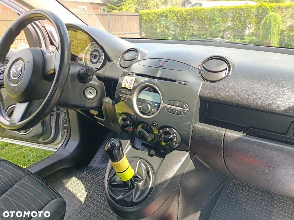 Mazda 2 1.3 Exclusive - 8