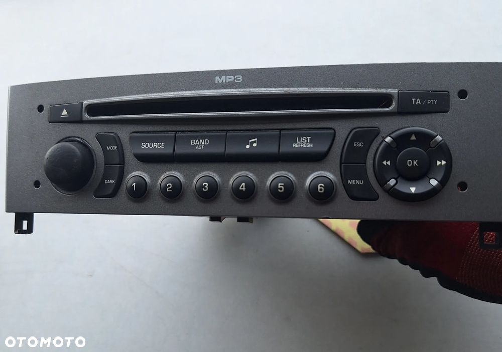 RADIO CD/ MP3  SIEMENS-  PEUGEOT 308 T7/2008 ROK - 1