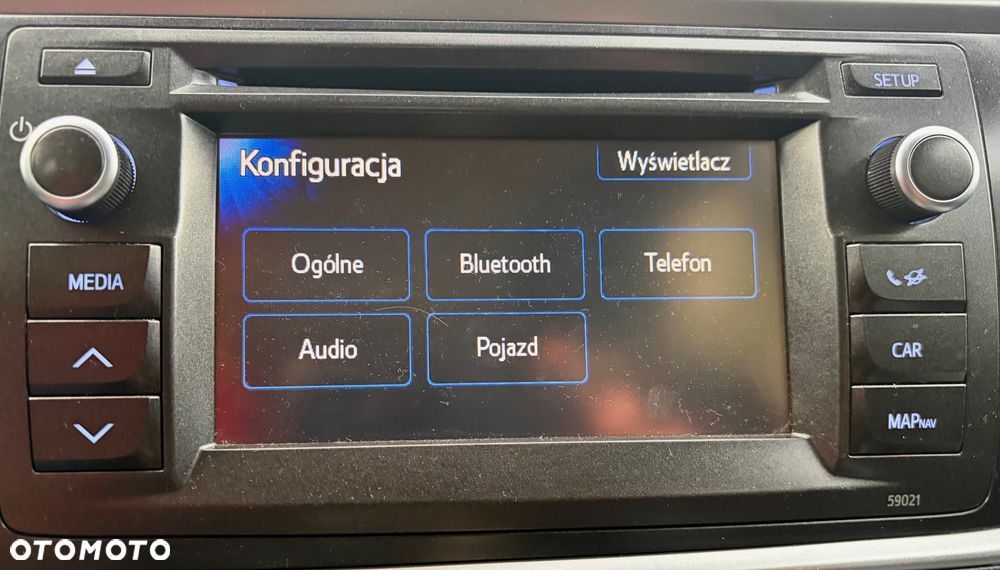 Toyota Auris 1.4 D-4D Premium + EU5 - 18