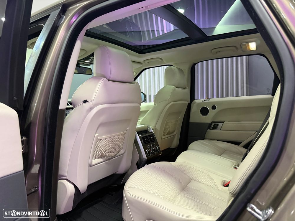 Land Rover Range Rover Sport 3.0 TDV6 HSE Dynamic - 17