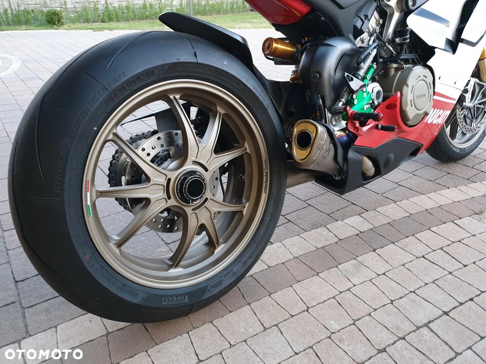 Ducati Panigale V4S - 3