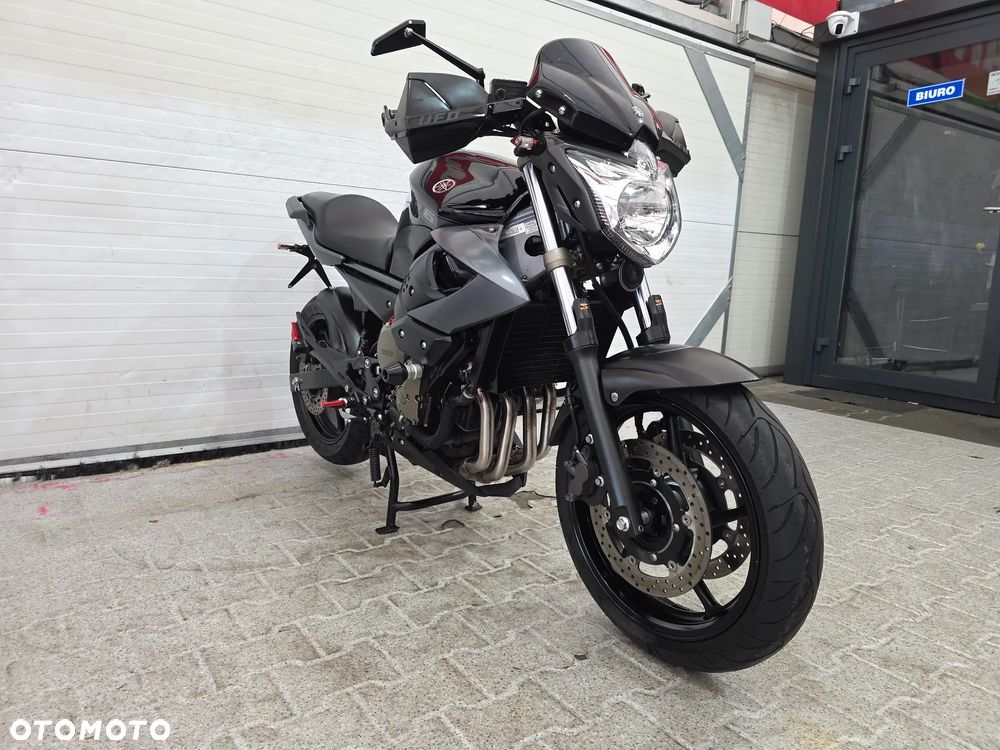 Yamaha XJ - 8
