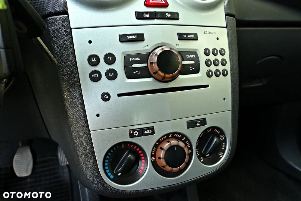 Opel Corsa 1.2 16V Easytronic Cosmo - 35