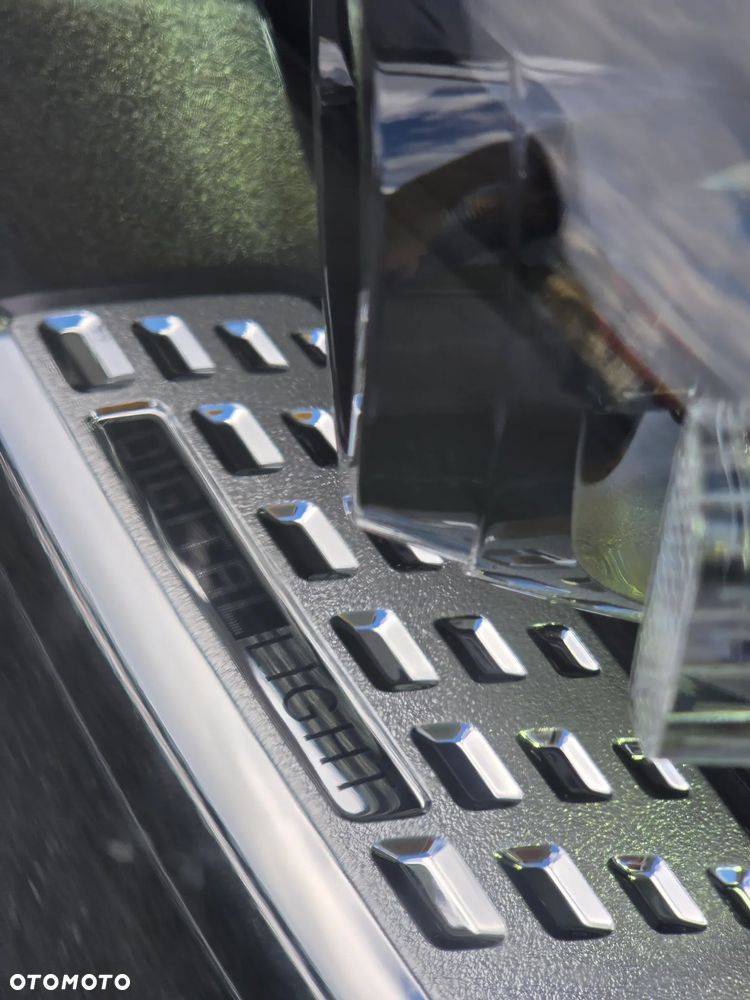 Mercedes-Benz Klasa C 220 d mHEV AMG - 15