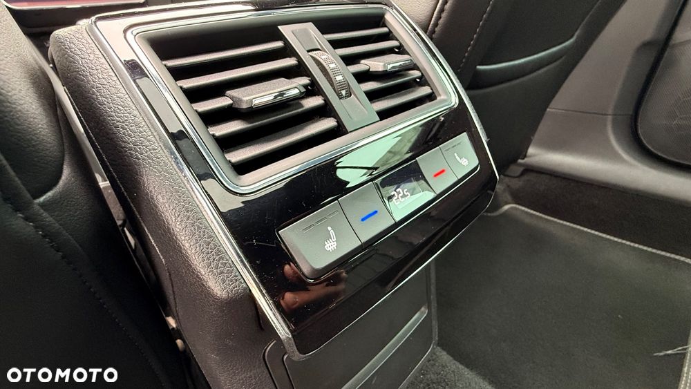 Skoda Superb 2.0 TDI 4x4 DSG L&K - 35