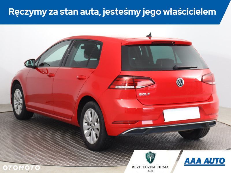 Volkswagen Golf - 5