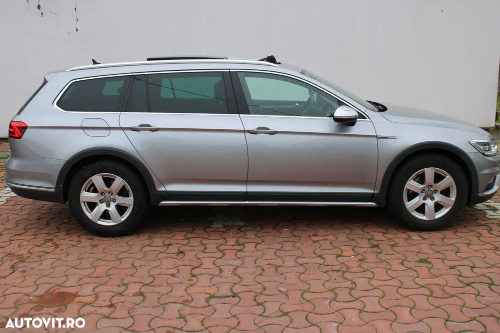 Volkswagen Passat Alltrack 2.0 TDI 4Motion - 6