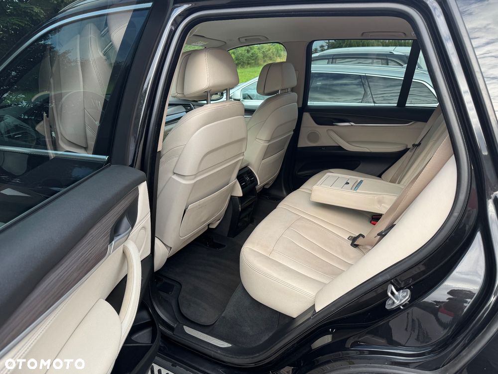 BMW X5 xDrive40d - 13