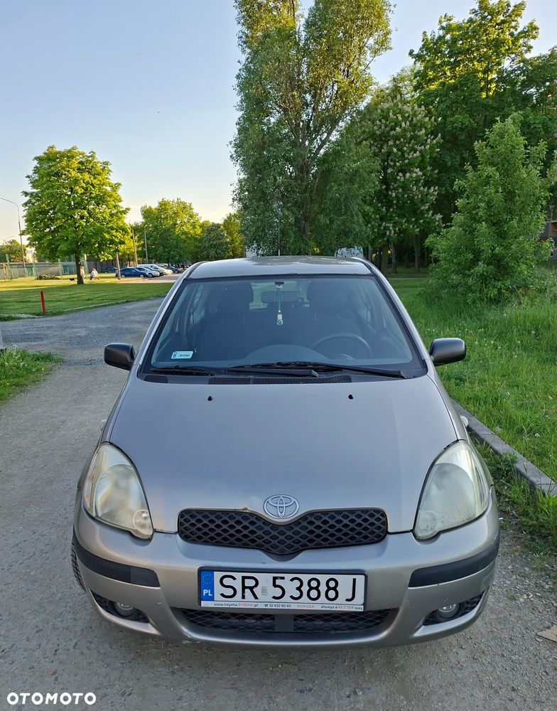 Toyota Yaris 1.0 - 2