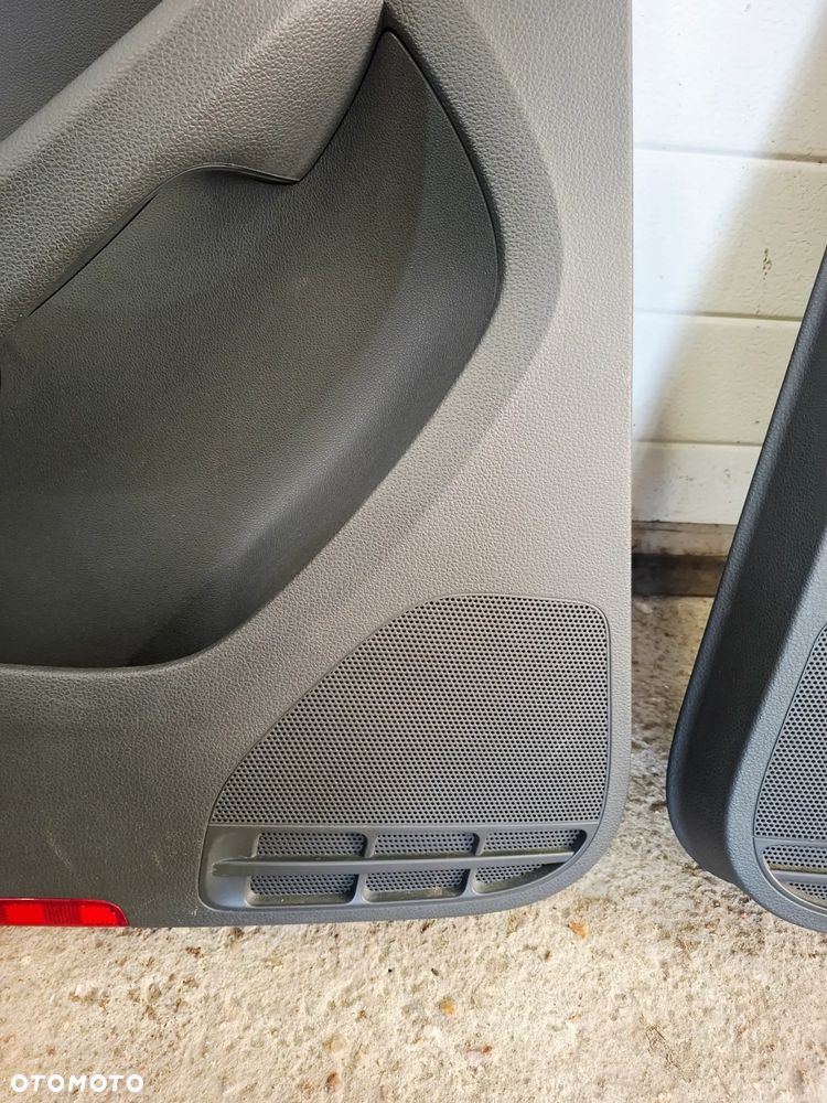 Boczek Tapicerka Drzwi Prawy Przód Lewy/Prawy Tył VW Jetta 2015r 5C - 8