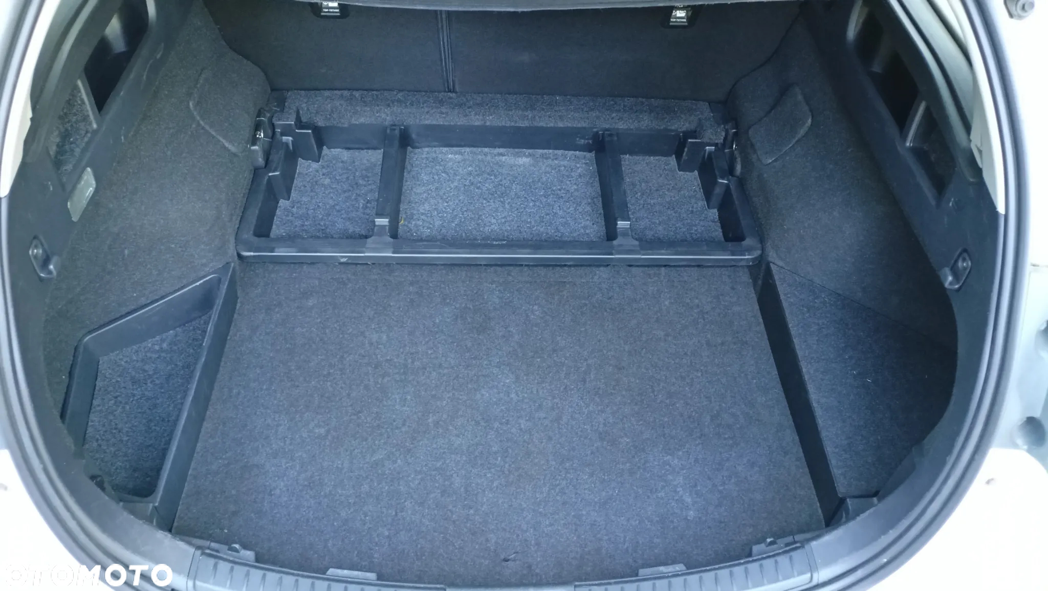 Toyota Auris - 33