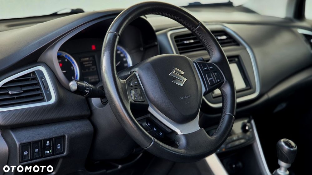 Suzuki SX4 S-Cross 1.6 DDiS 4x4 Comfort+ - 5