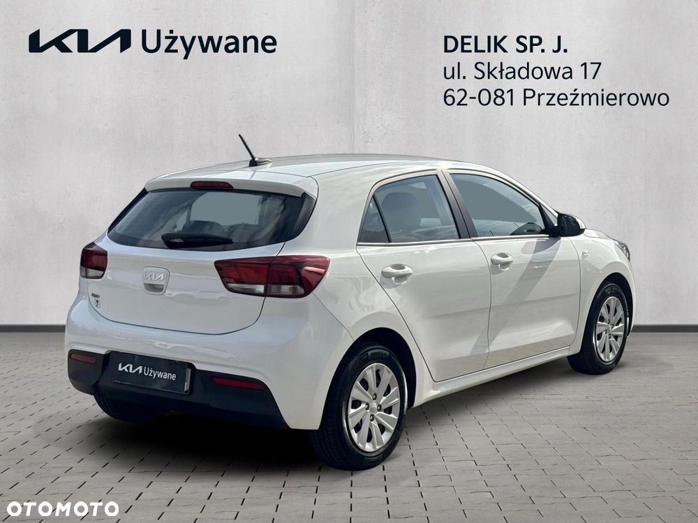 Kia Rio - 5