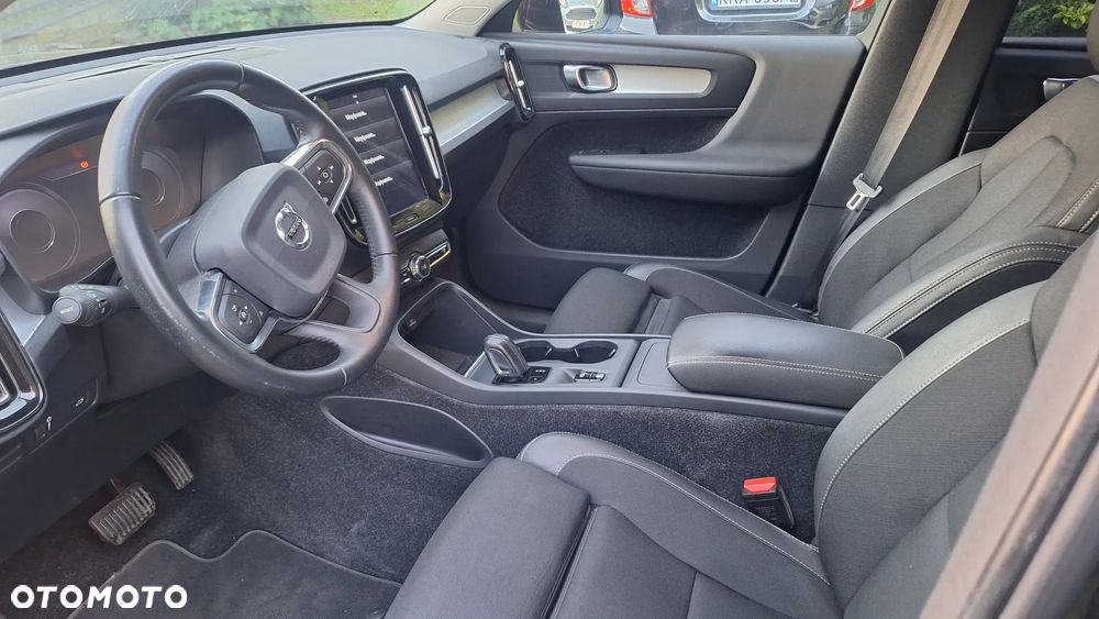 Volvo XC 40 T4 Geartronic Momentum - 19