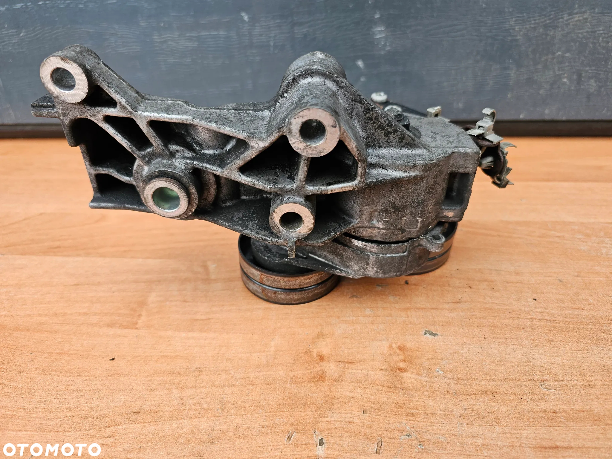 ŁAPA WSPORNIK ALTERNATORA NAPINACZ PASKA OPEL MERIVA A 1.7 CDTI 897364343 - 7