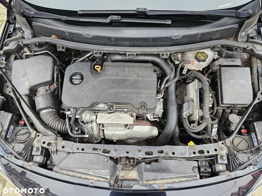 Opel Astra 1.4 T Enjoy - 24