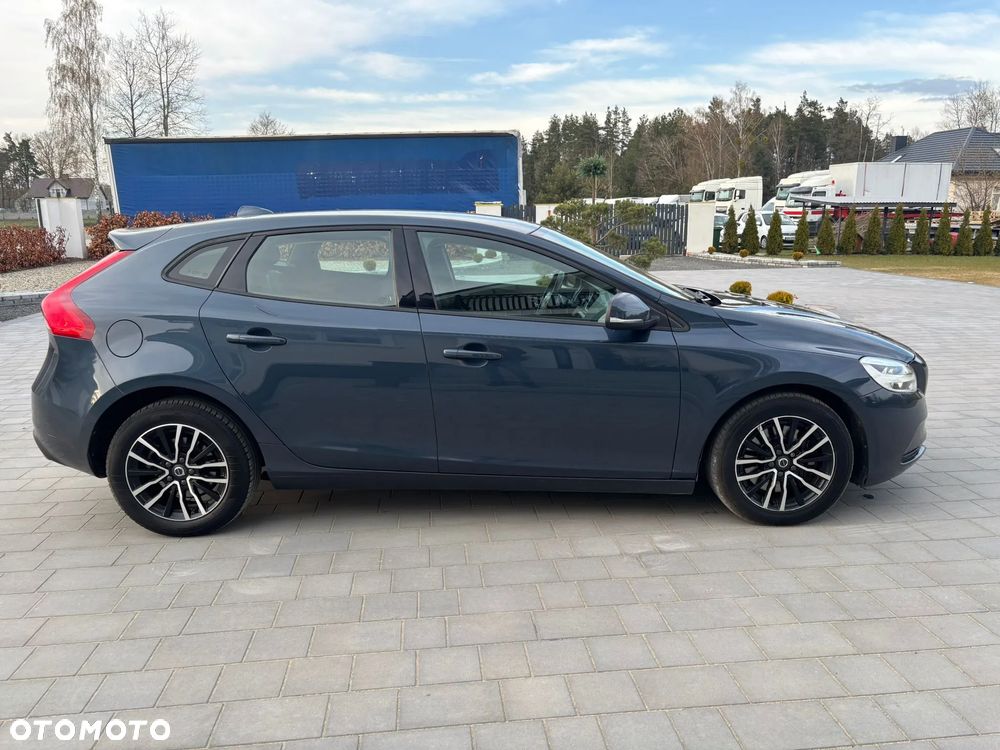 Volvo V40 D3 Geartronic RDesign - 22