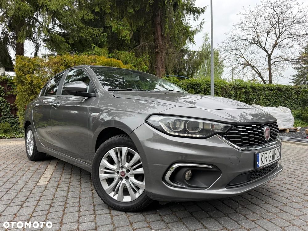 Fiat Tipo 1.4 16v Lounge EU6d - 2