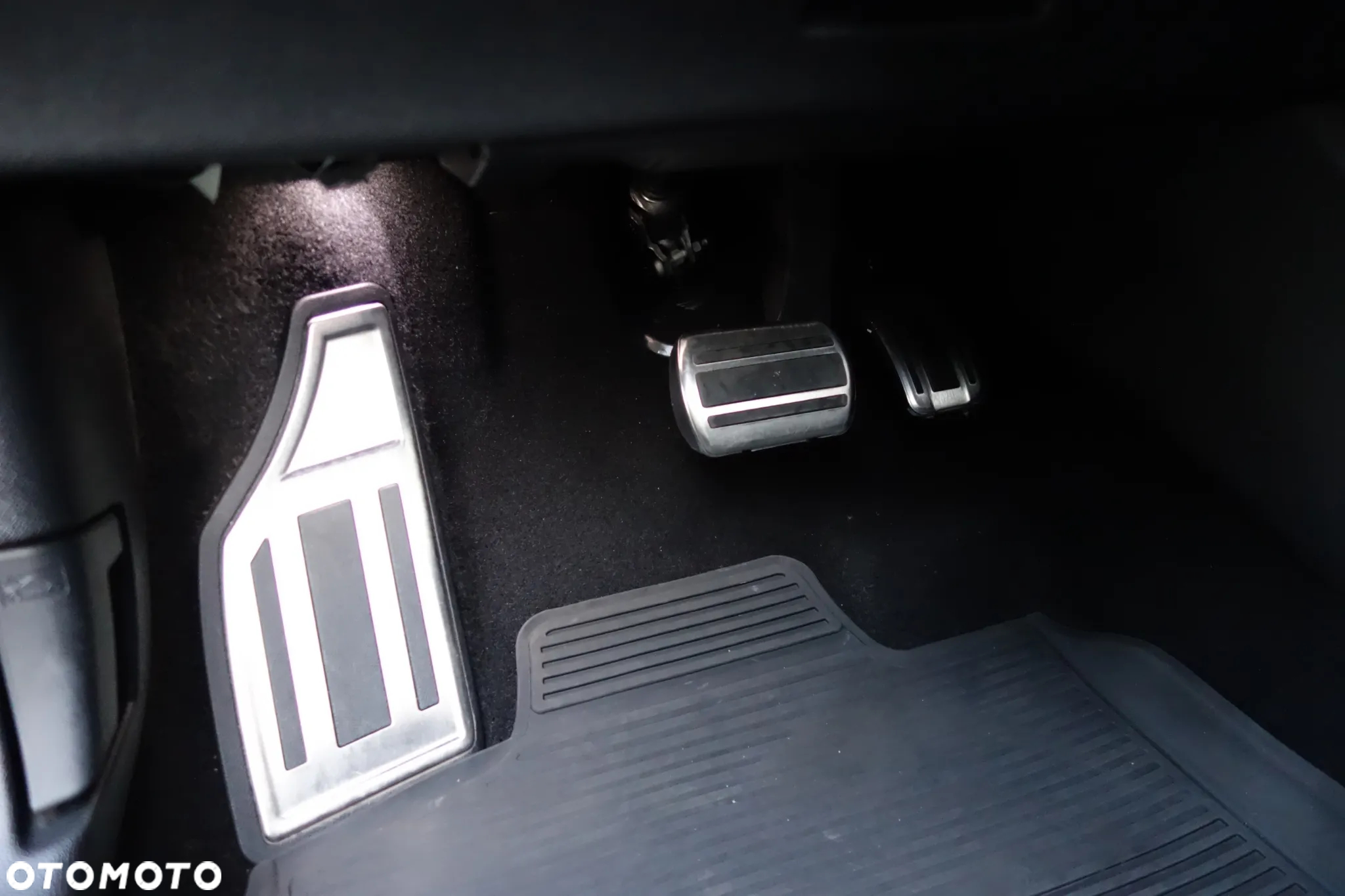 Peugeot 308 1.2 PureTech GT Pack S&S EAT8 - 34