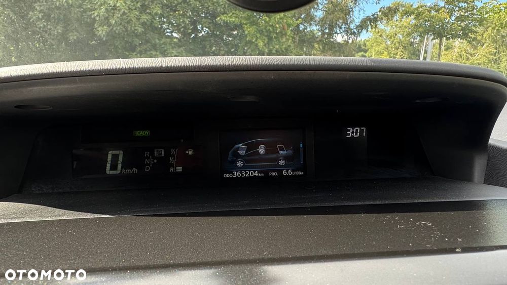 Toyota Prius+ Hybrid 135 Executive - 14