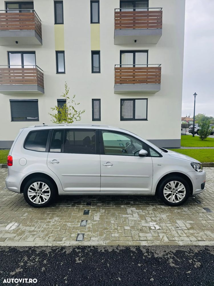 Volkswagen Touran - 3