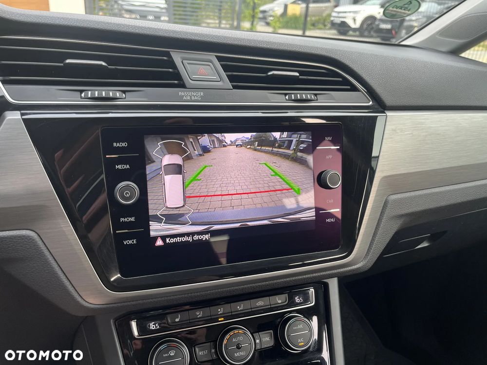 Volkswagen Touran 1.5 TSI EVO Comfortline - 12