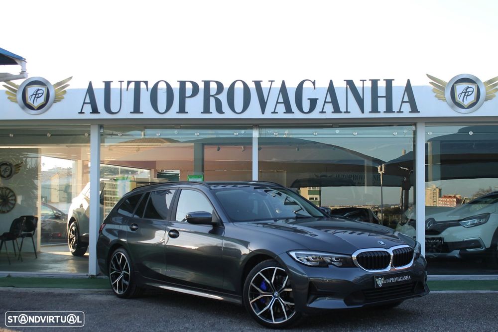 BMW 330 e Touring Auto - 45