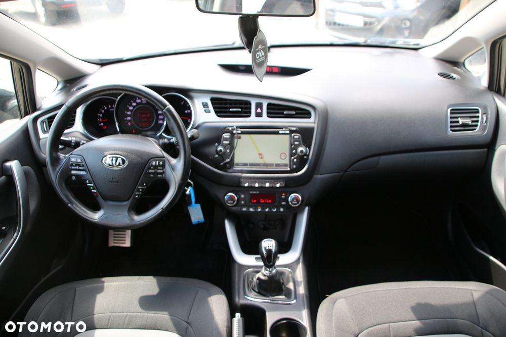 Kia Ceed 1.6 CRDi L - 17
