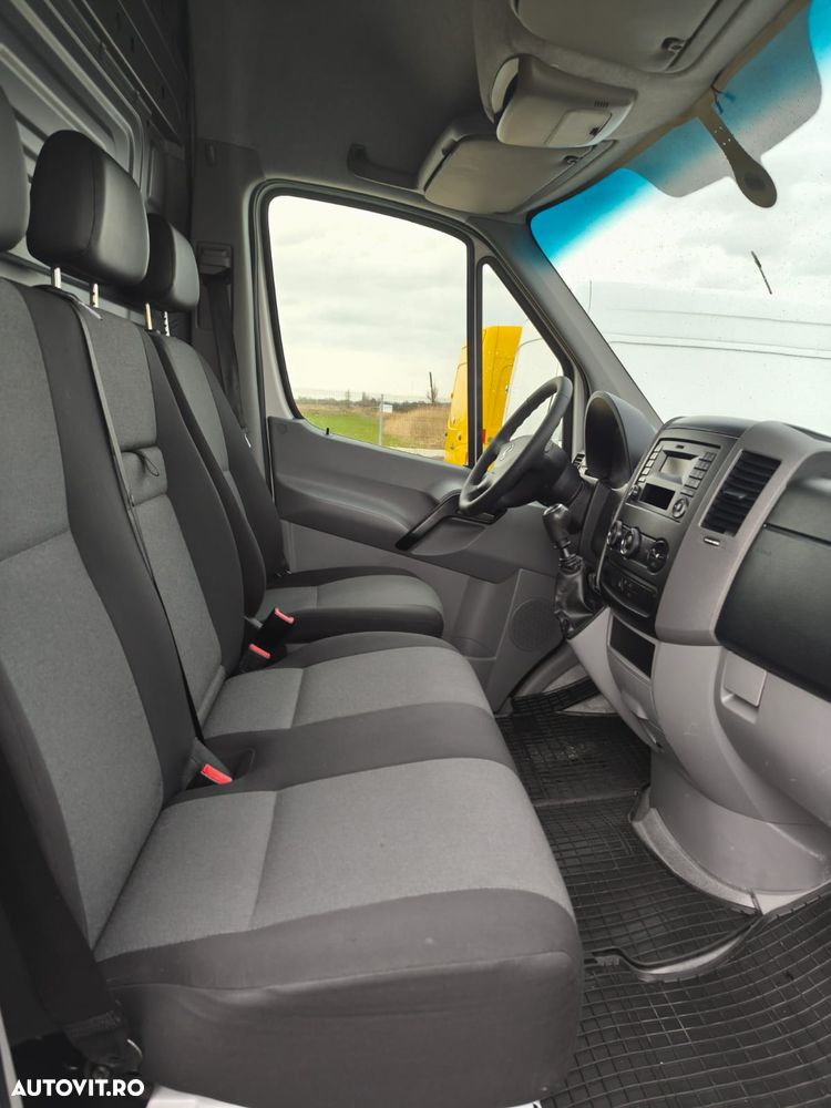 Volkswagen Crafter 2.0 TDI MAXI XXL An 2016 Climă Cârlig de remorcare - 11