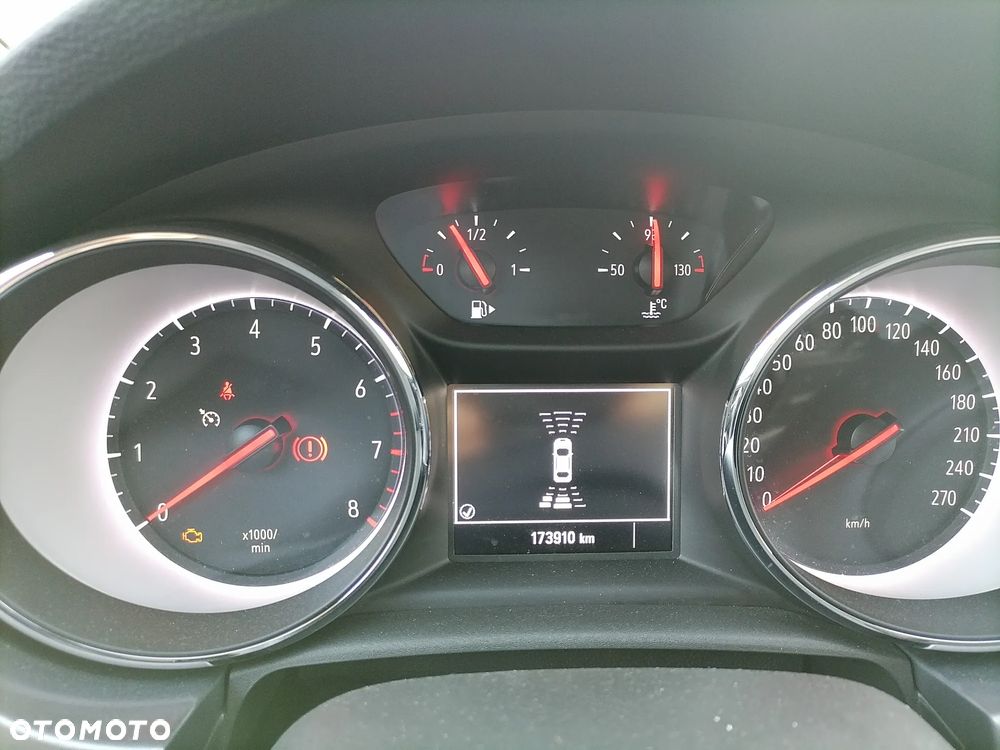 Opel Astra 1.4 T Dynamic - 12