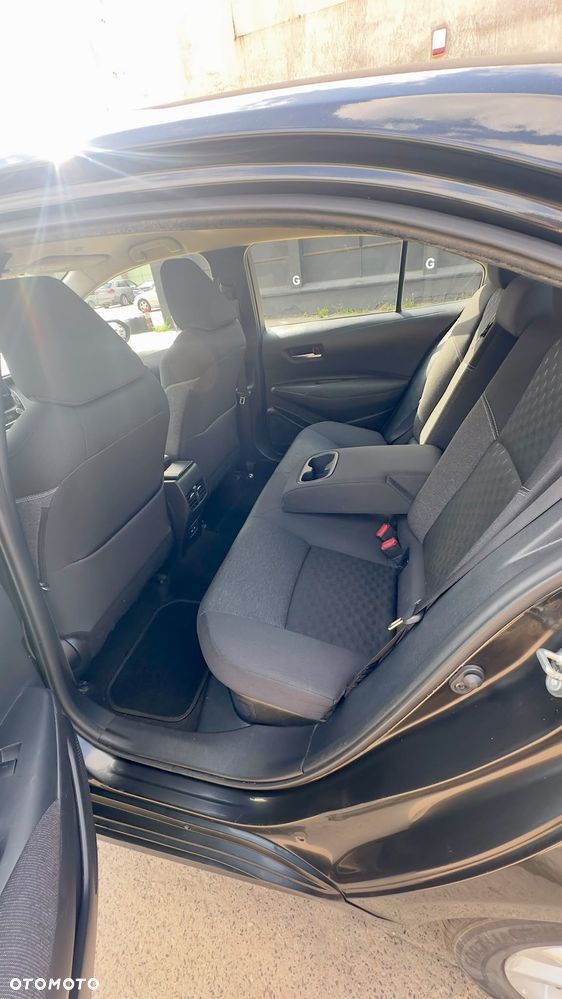 Toyota Corolla 1.8 Hybrid Club - 9