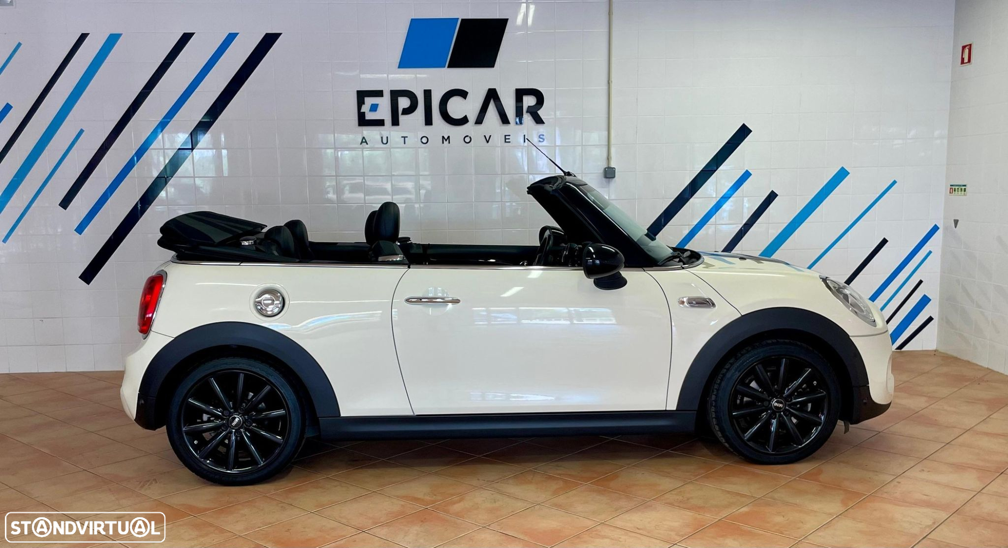 MINI Cabrio Cooper SD Auto - 14